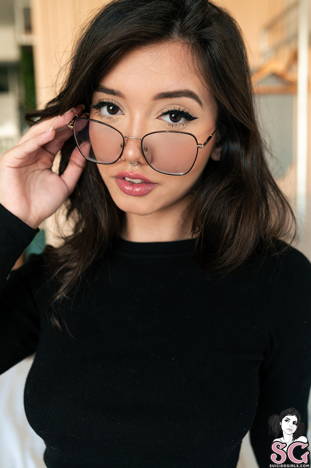 'Latina Booty' with Biatrois via Suicide Girls - Pic #1