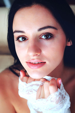 'Ukranian Beauty' with Sultana via Met-Art