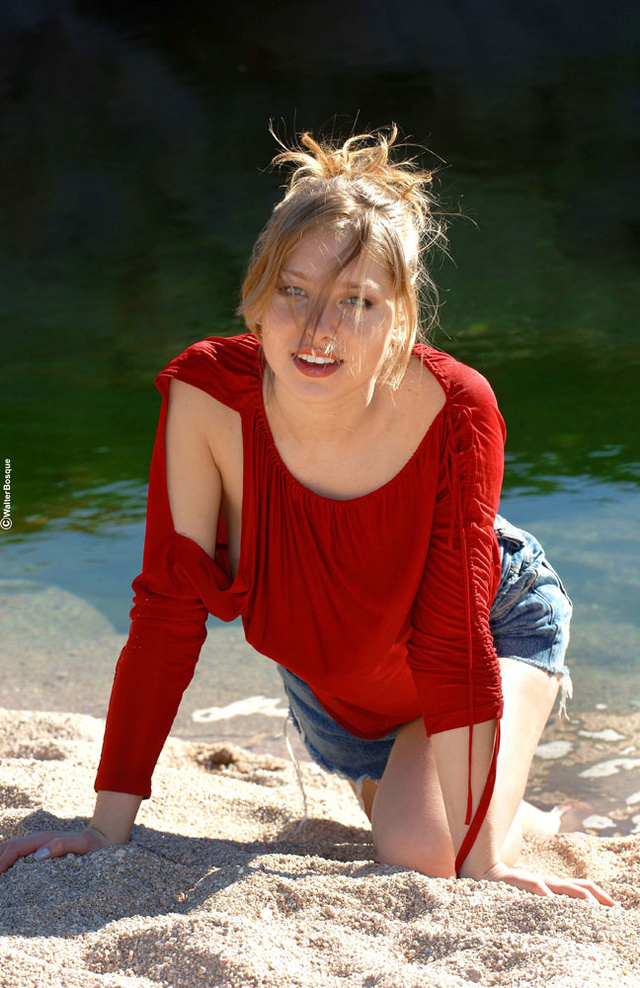 'TheLifeErotic Babe Victoria Heavenly' with Victoria via The Life Erotic - Pic #1