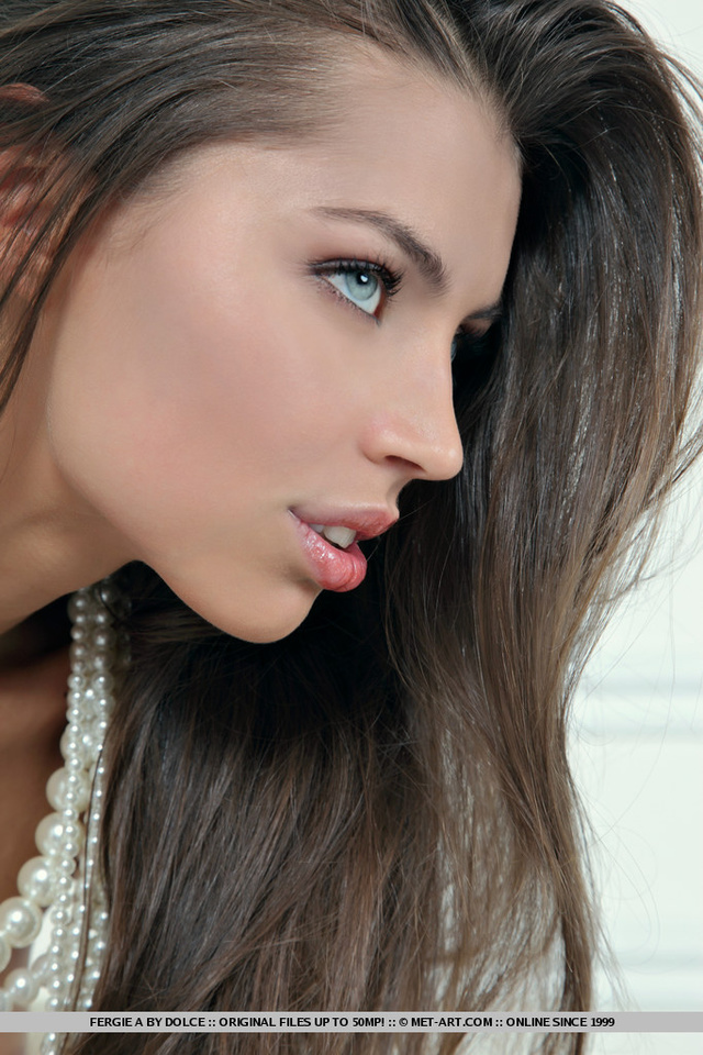 'Fergie A by Dolce in Blanche for Metart' with Fergie A via Met-Art - Pic #14