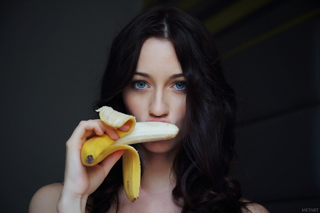 'Zsanett Tormay in Algodon by Arkisi High Met Art' with Zsanett Tormay via Met-Art - Pic #12