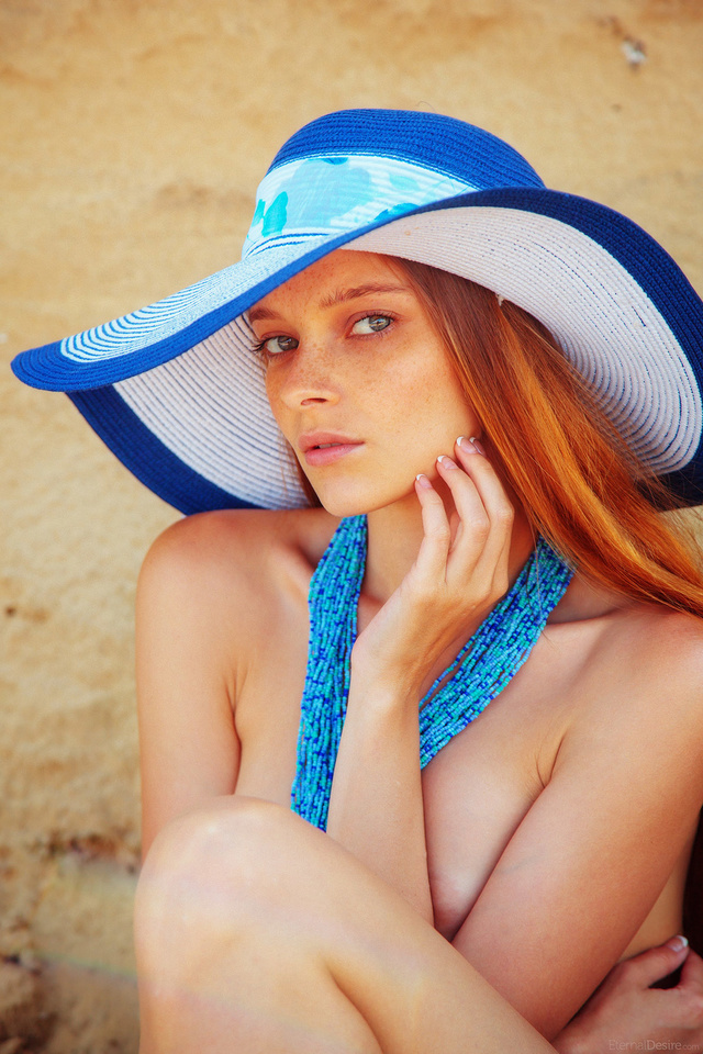 'Indiana A in Cappello via Eternal Desire' with Indiana A via Eternal Desire - Pic #13