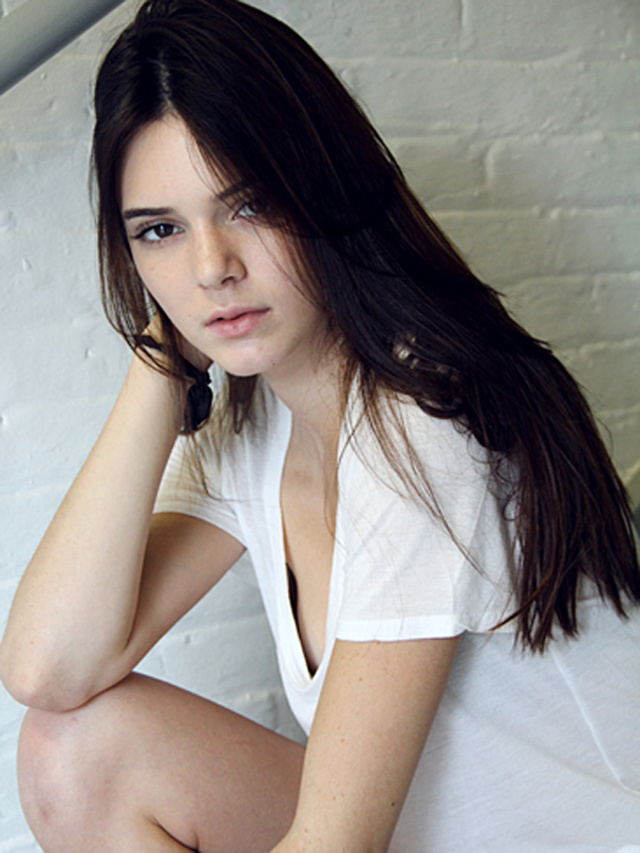 'Kendall Jenner' with Kendall Jenner via Mr Skin - Pic #10