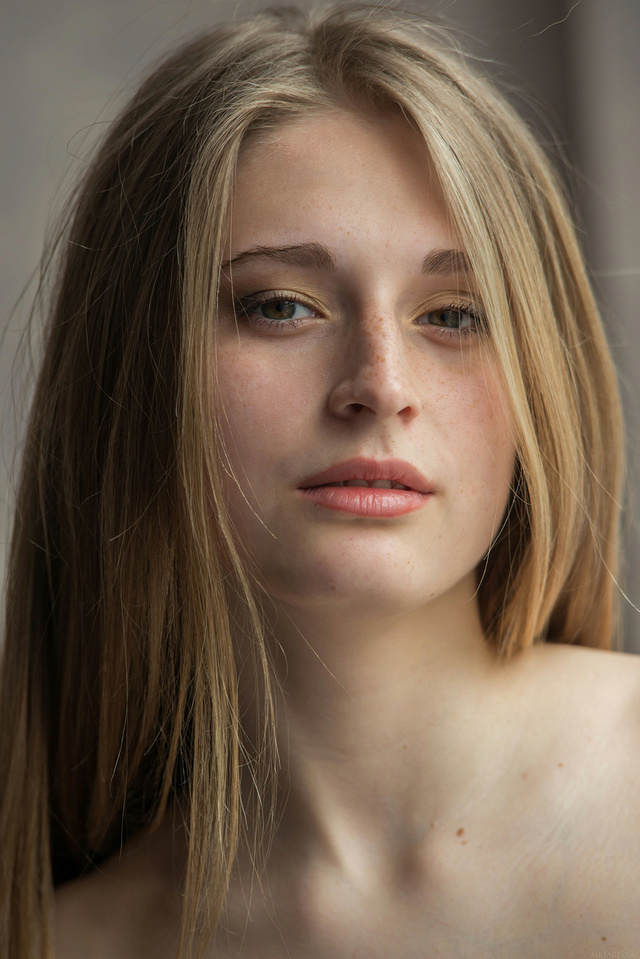 'Busty Housewife' with Sheela via Met-Art - Pic #13