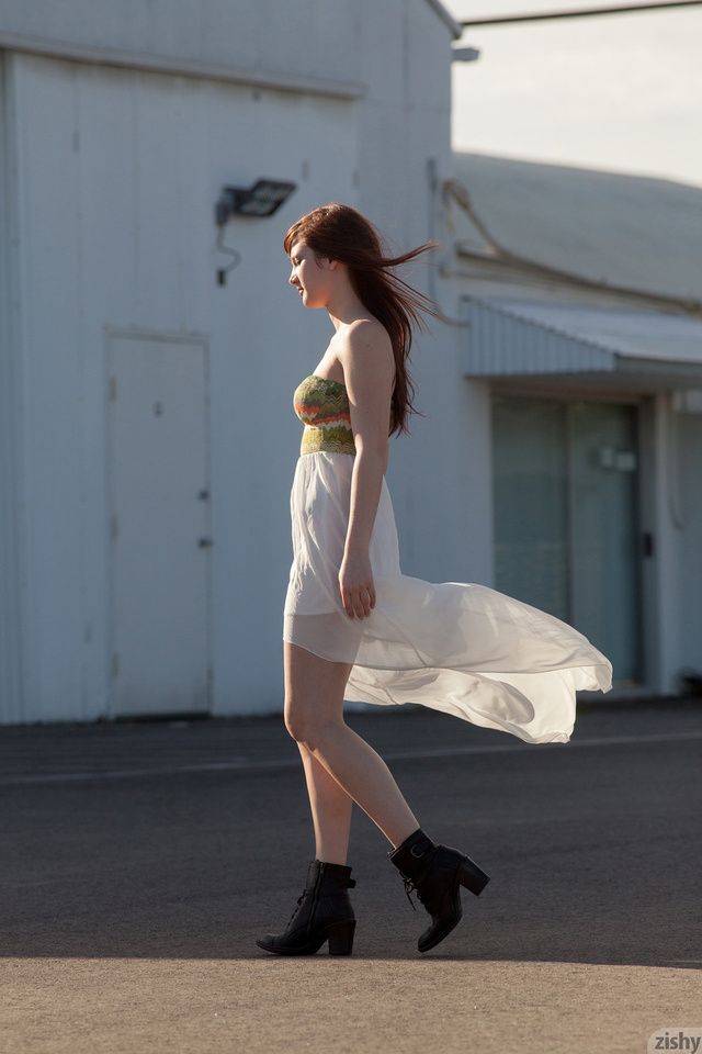 'Ellena Woods Via Zishy' with Ellena Woods via Zishy - Pic #1