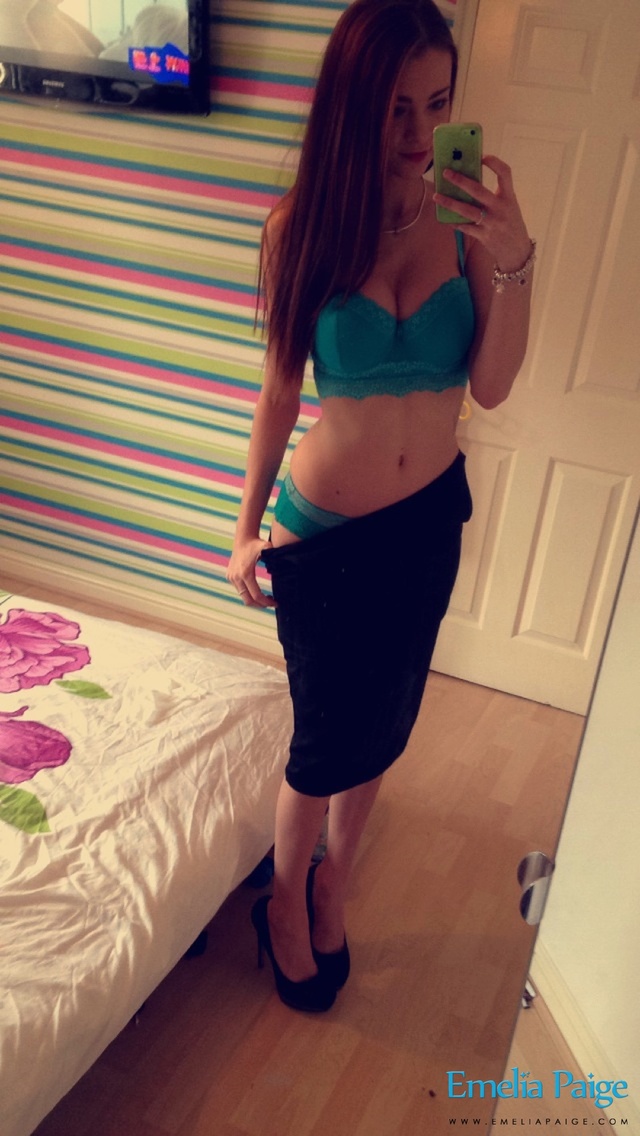 'Emelia Paige Cute Selfies' with Emelia Paige via Emelia Paige Official - Pic #12