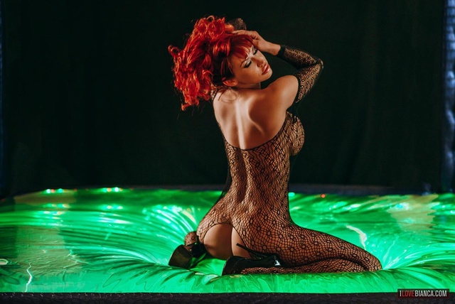 'Emerald Dream' with Bianca Beauchamp via biancabeauchamp.com - Pic #8