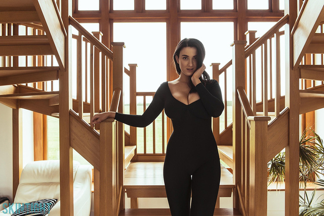 'Catsuit' with Joey Fisher via SkinTight Glamour - Pic #2