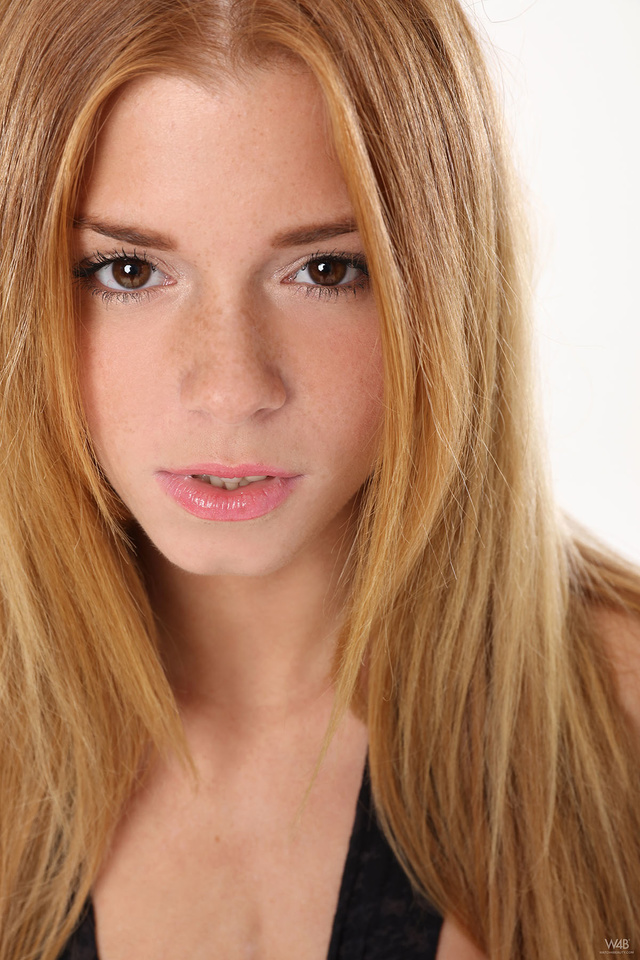 'Chrissy Fox Via Watch4Beauty' with Chrissy Fox via Watch4Beauty - Pic #2