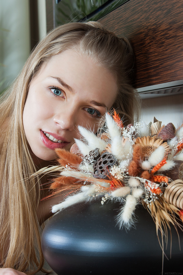 'Liv A Via Met-Art' with Liv A via Met-Art - Pic #5