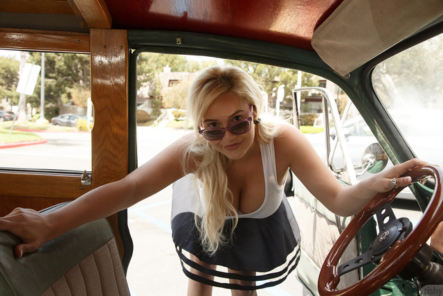 'Show Stoppers' with Kylie Page via Zishy - Pic #2