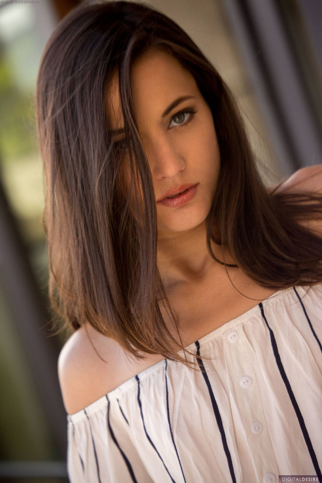 'Georgia Jones Via Digital Desire' with Georgia Jones via Digital Desire - Pic #1