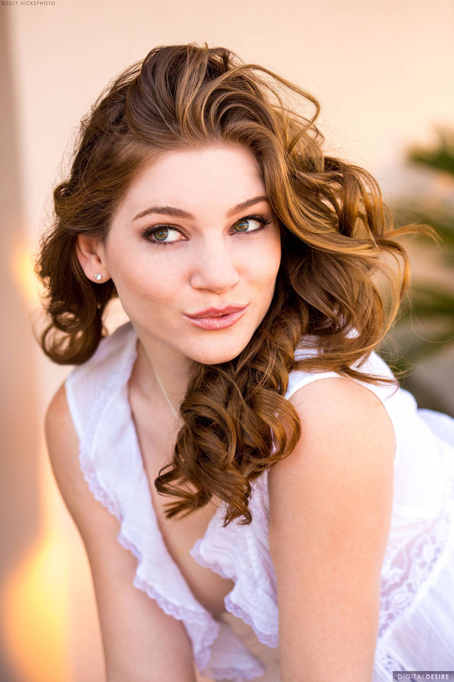 'Misty Lovelace Via Digital Desire' with Misty Lovelace via Digital Desire - Pic #1