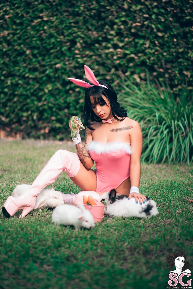 'Bunny Party' with Ashleymarianne24 via Suicide Girls - Pic #3